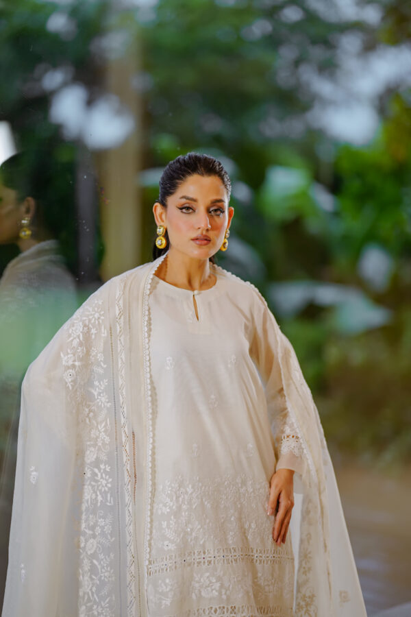 new White Cottonnet Shirt collection